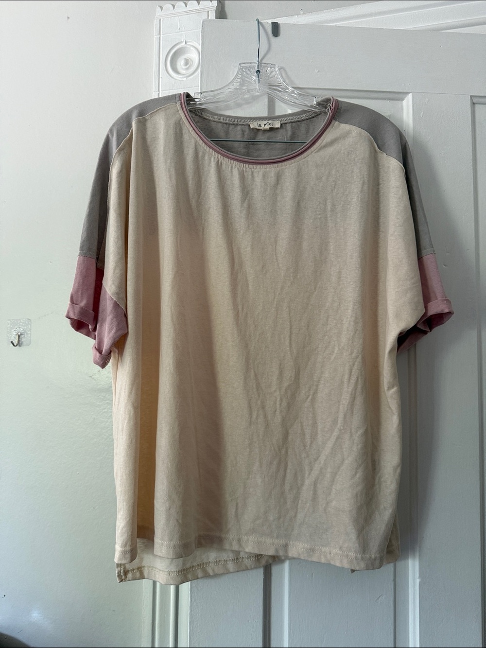 LA MIEL Beige Tee with Pink and Gray Accents